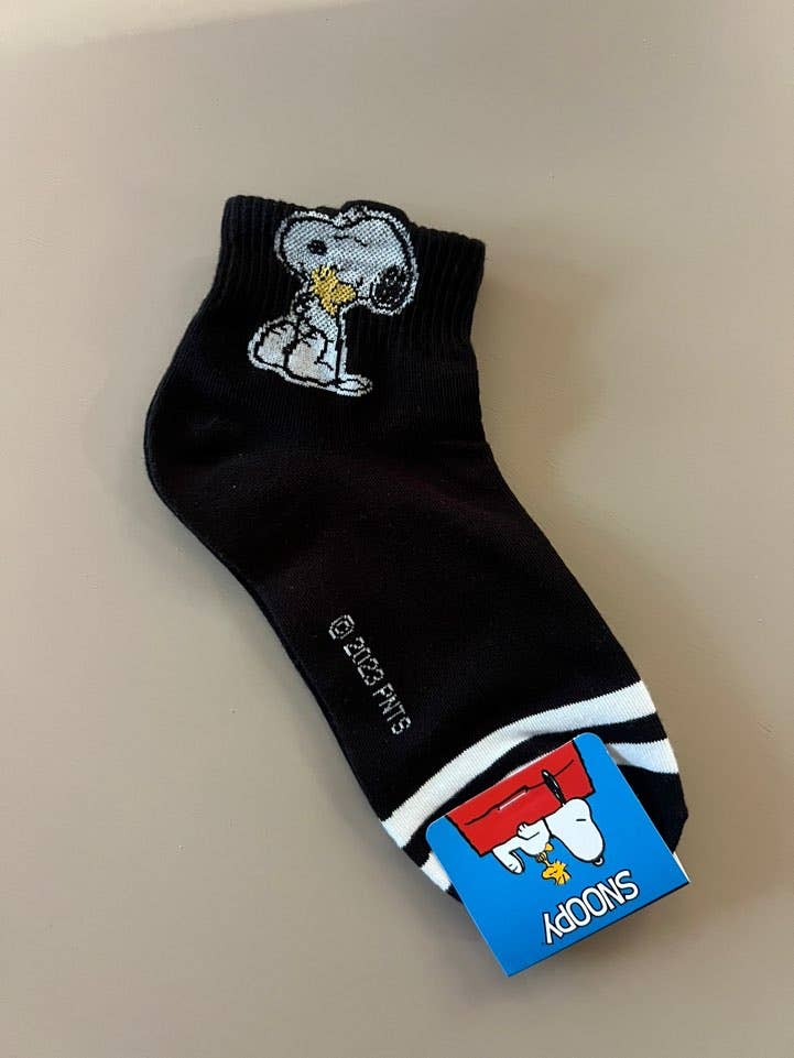 Peanuts Snoop Crew Ankle Socks- Ultra Soft Cotton