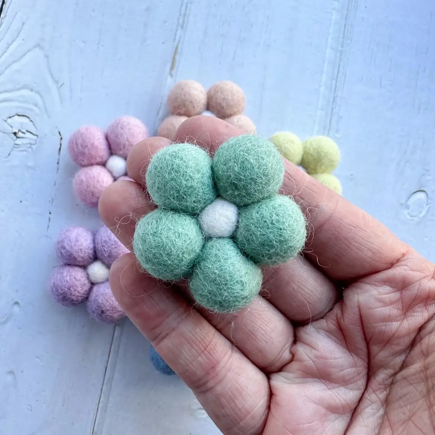 One Spring / Summer Felt Flower Daisy