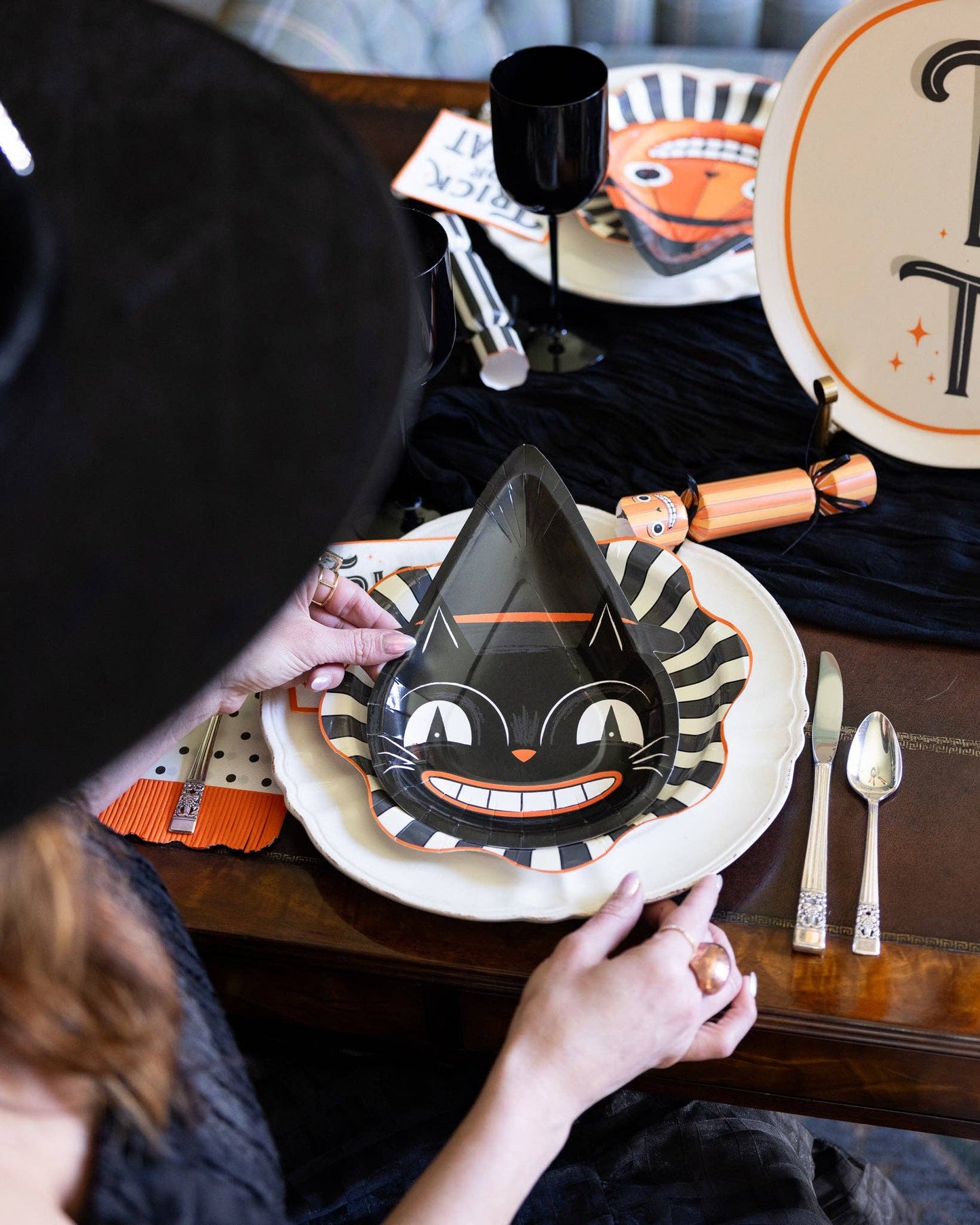 Halloween Vintage Party Crackers