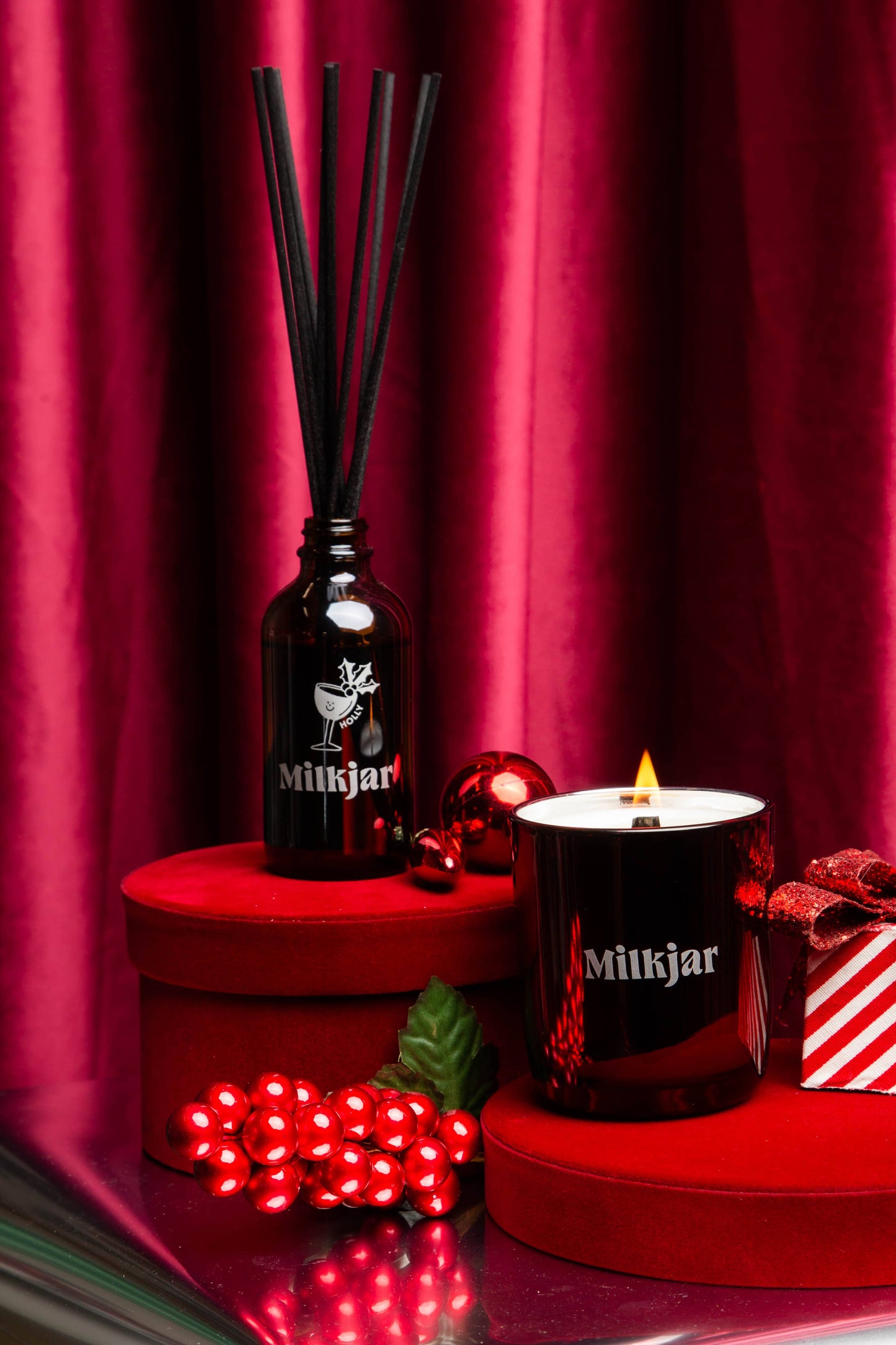 Holly - Cranberry, Clove & Pine 4oz Reed Diffuser