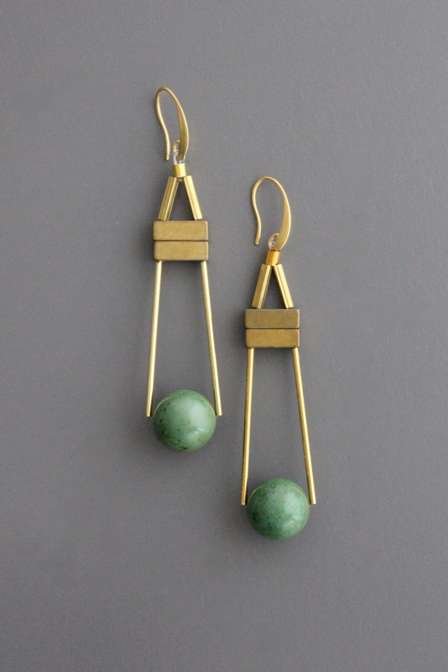VRDE27 Geometric green turquoise and brass earrings