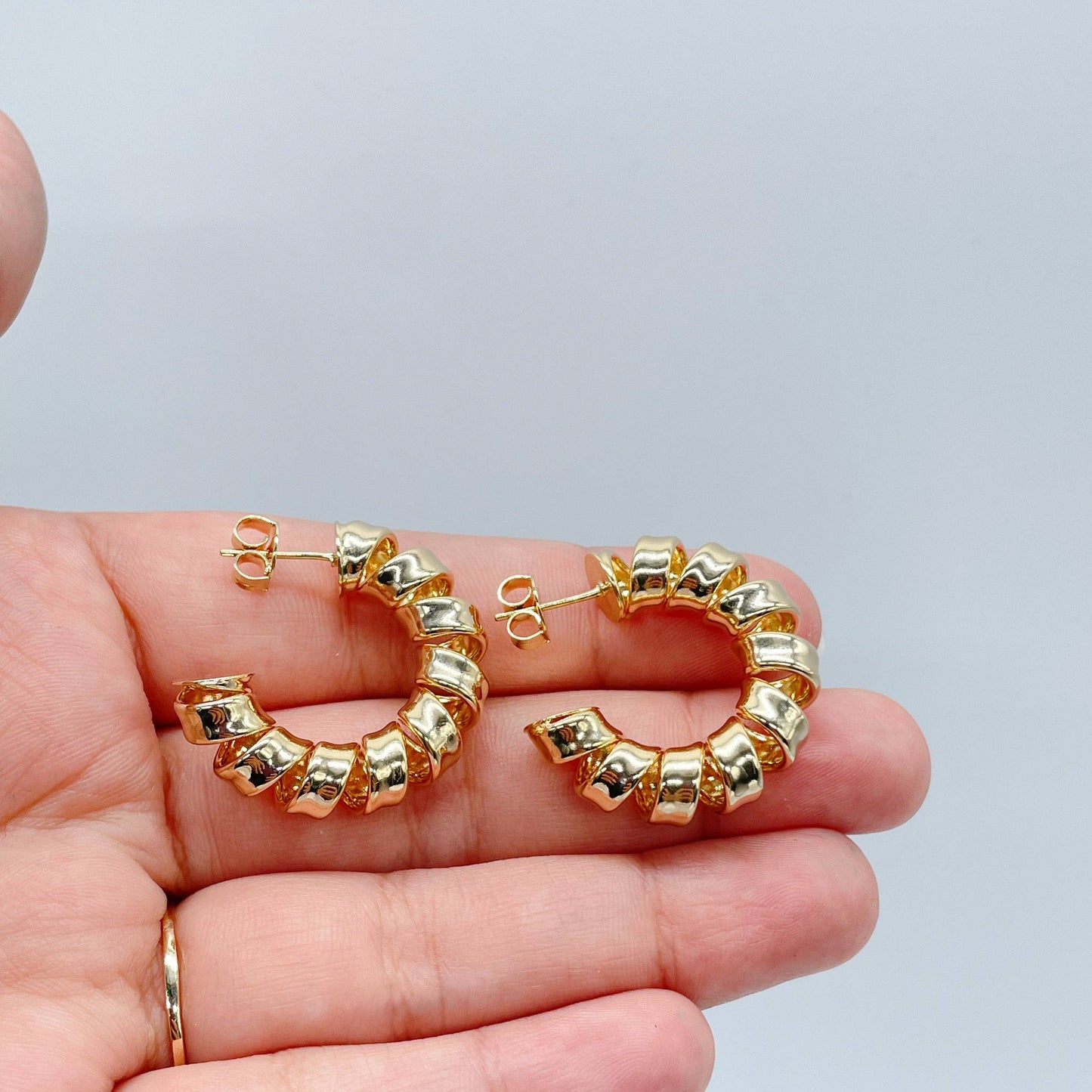 New - 18k Gold Filled smooth Curled Hoops
