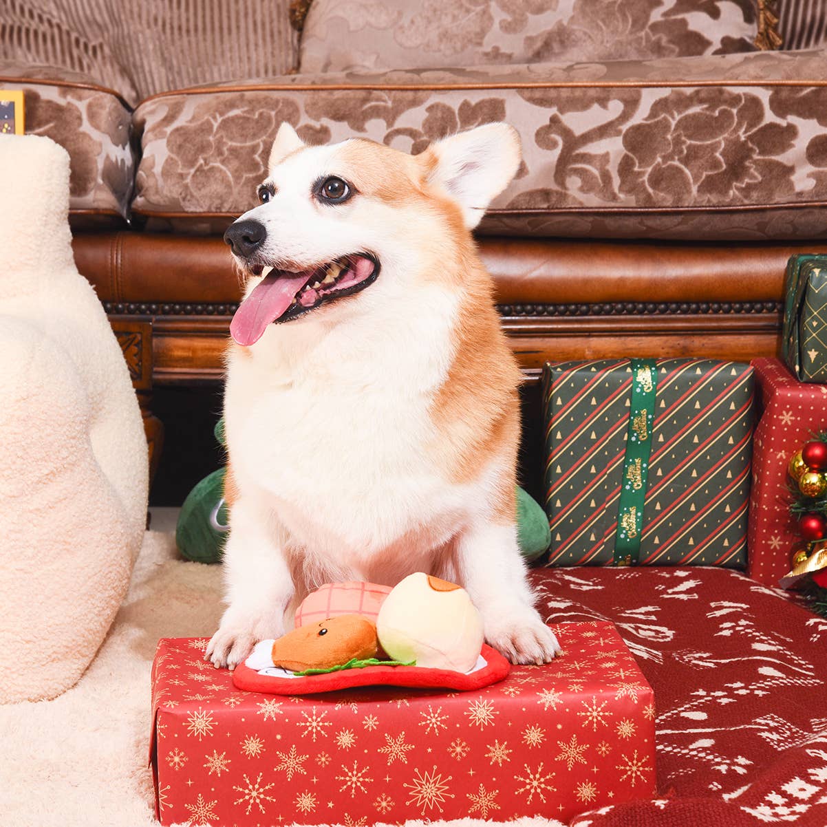 HugSmart Pet - Happy Woofmas | Christmas Dinner