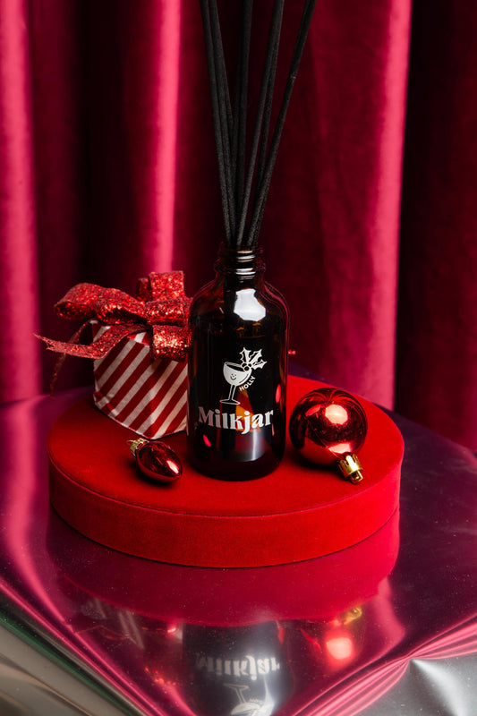 Holly - Cranberry, Clove & Pine 4oz Reed Diffuser