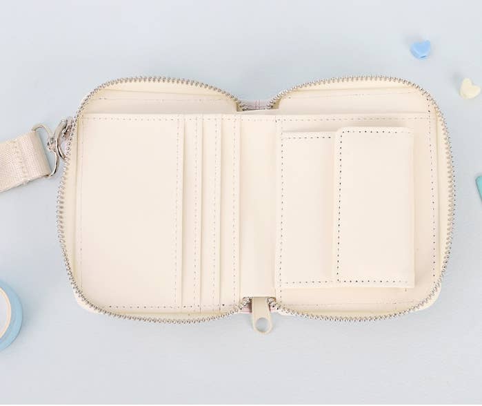 Peanuts Snoopy Strap Wallet Purse
