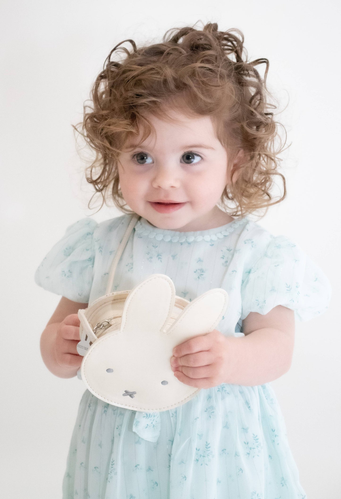 Miffy Beige Shoulder Bag for Kids Collection ©Mercis Bv