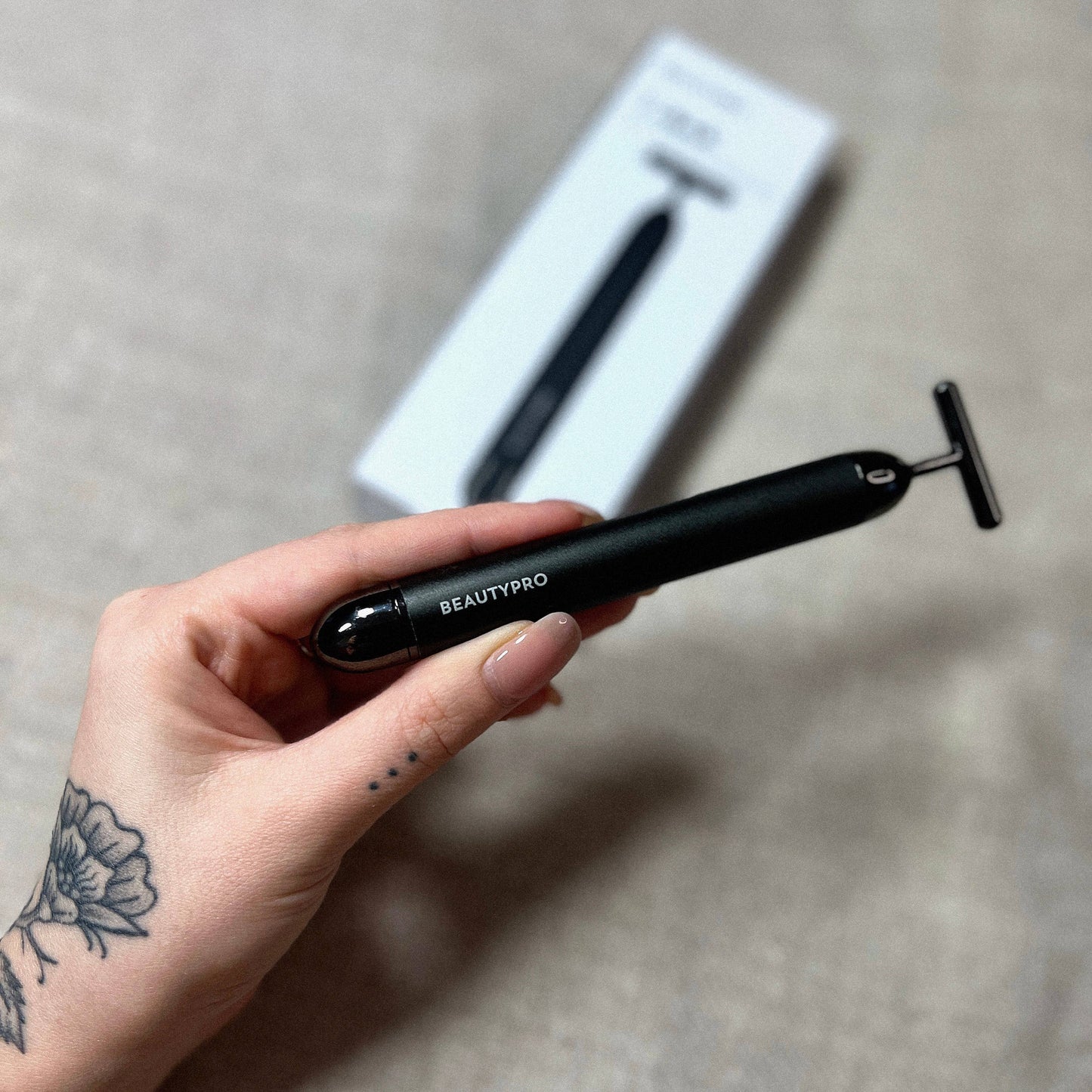 T-BAR Sonic Vibrating Anti-Ageing Device | Beauty Tech