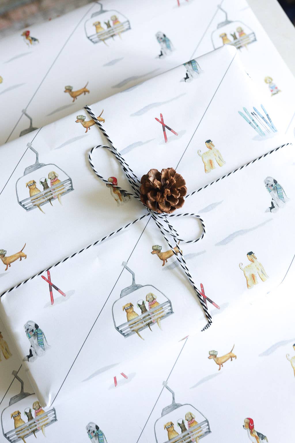 Gift Wrap Holiday - Ski Dogs