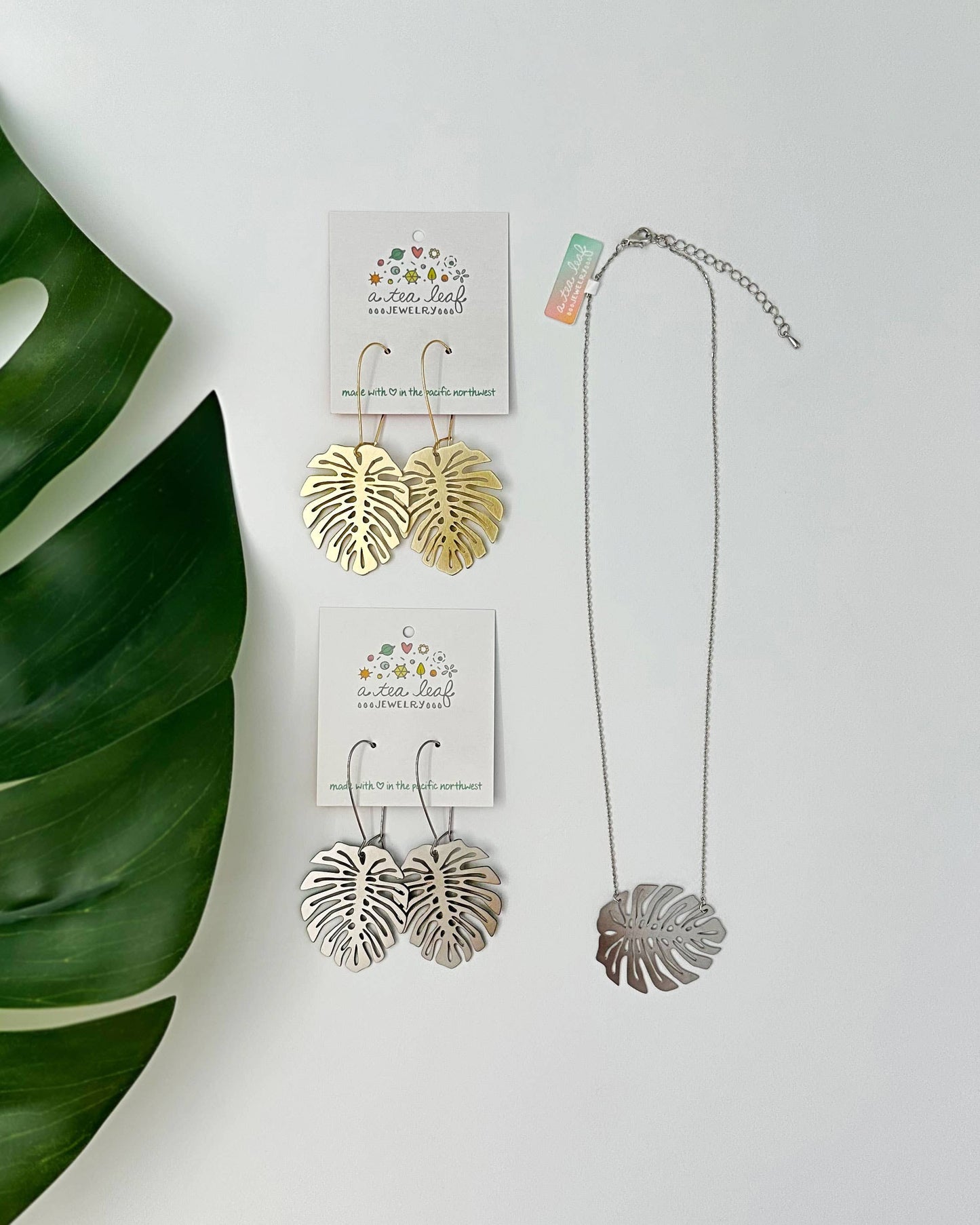 Monstera Deliciosa Leaf Earrings