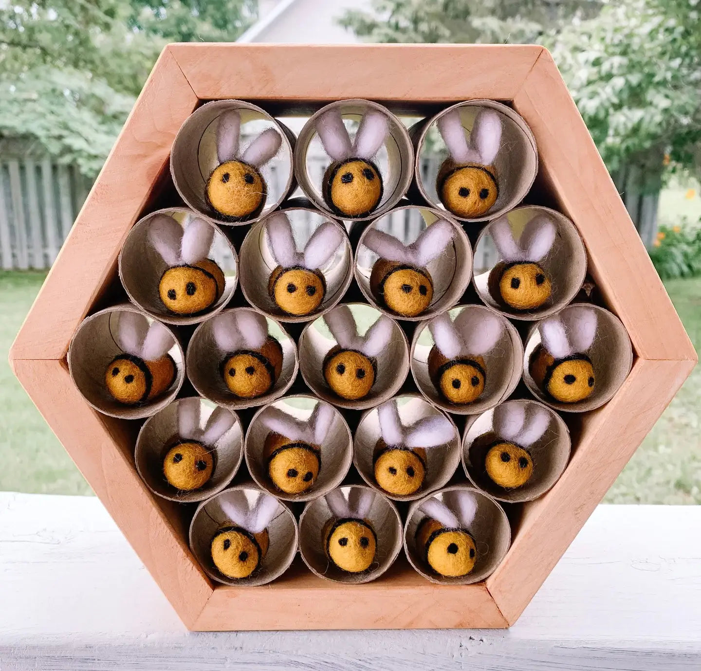 One Felt Bumble Bees / Honey Bees