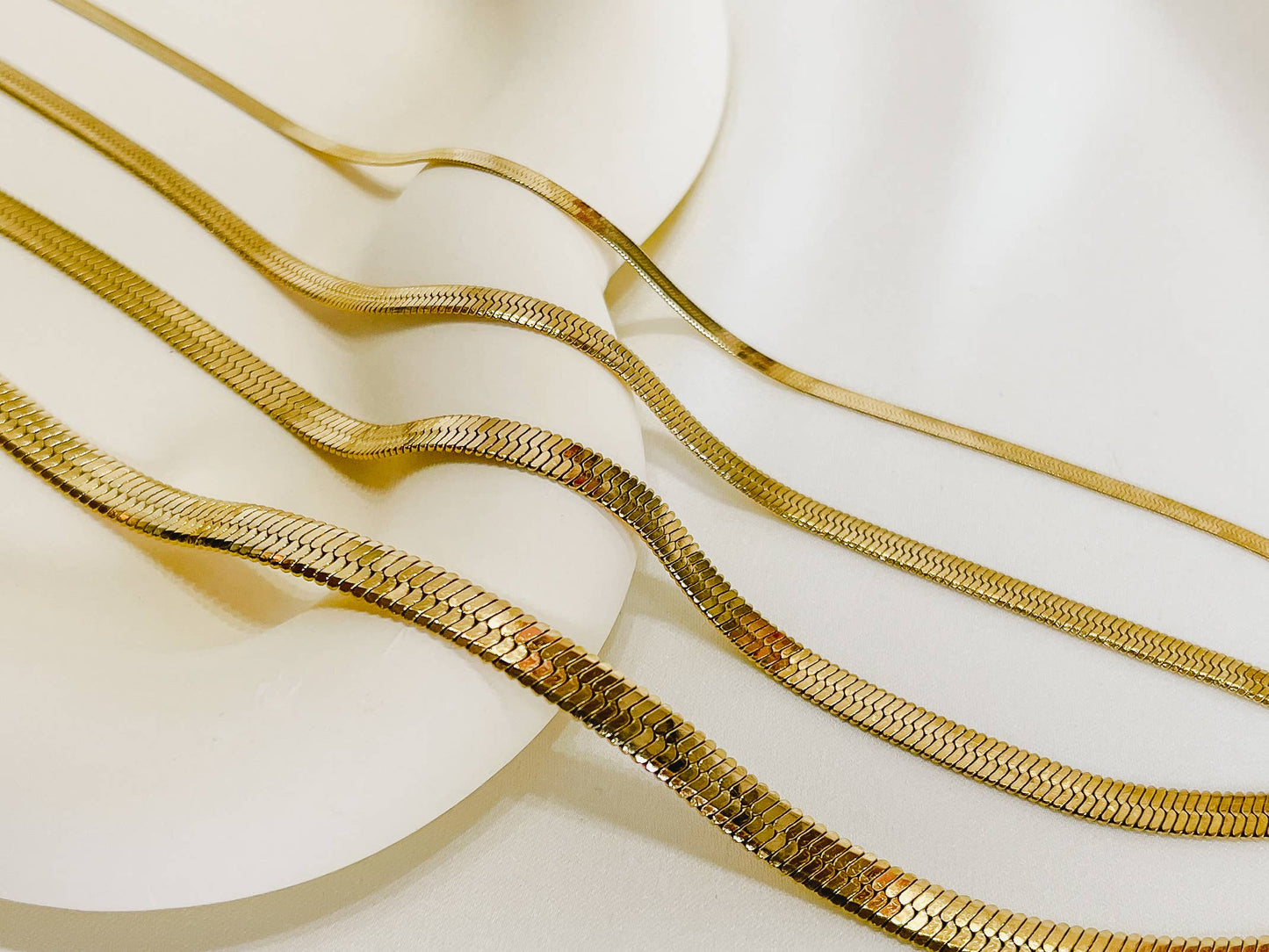 N021 herringbone necklace, herringbone gold necklace