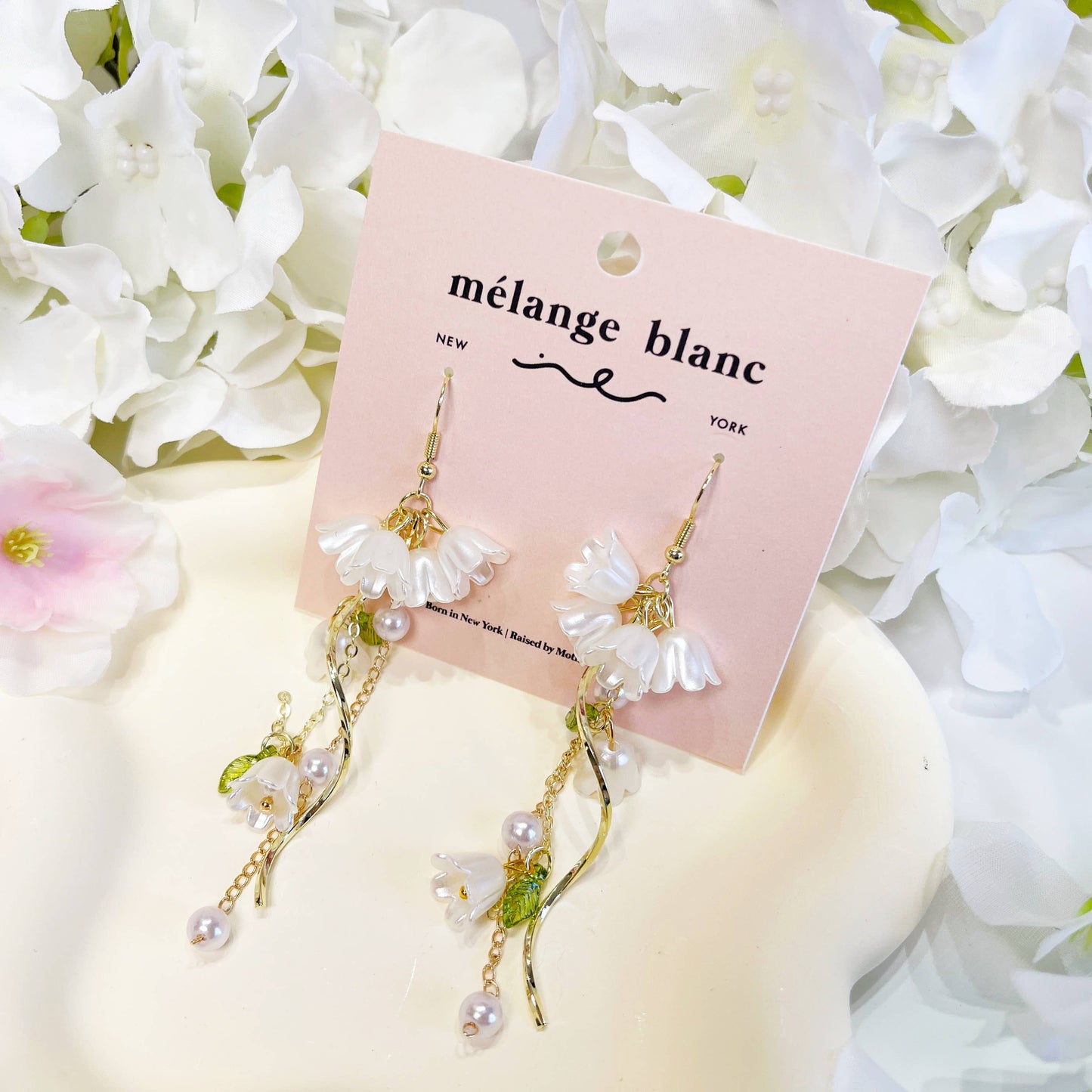 E189 lily flower earrings, floral earrings, flower earrings
