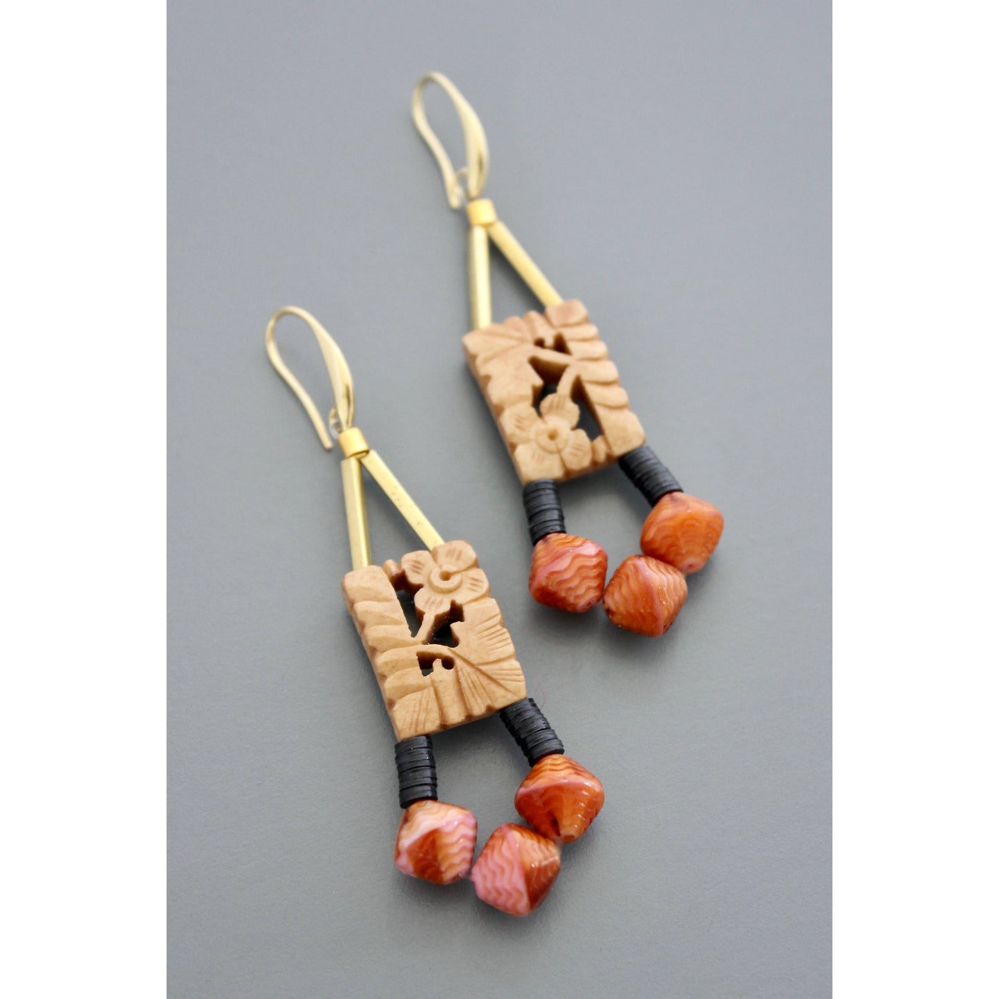 FERE97 Carved bone and glass earrings