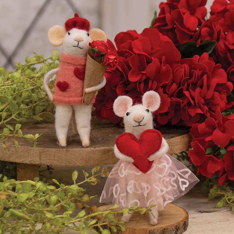Valentine Mouse with Roses Felted Ornament