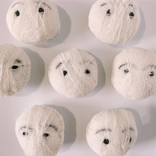 One Felt Mummy Head With Gauze