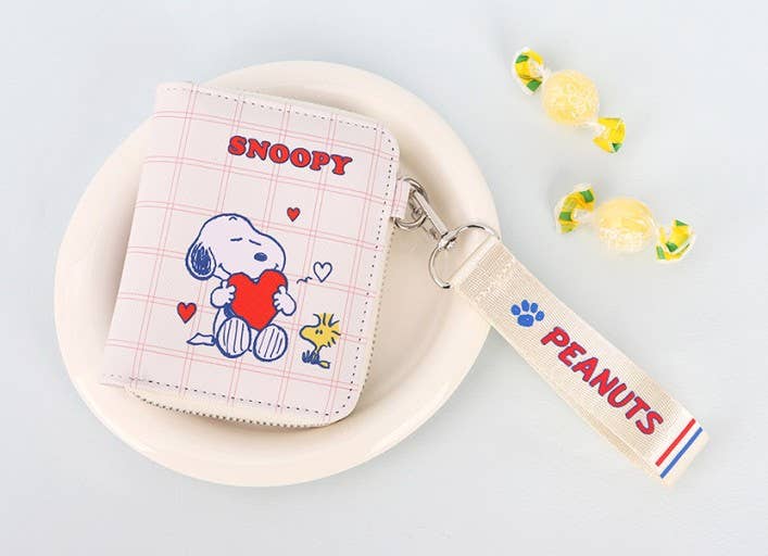 Peanuts Snoopy Strap Wallet Purse