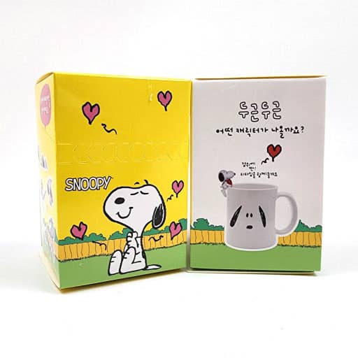 New! Peanuts Snoopy Cup Figure Blind Box Series