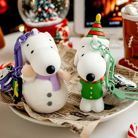 Peanuts Snoopy Christmas Figure Keychain