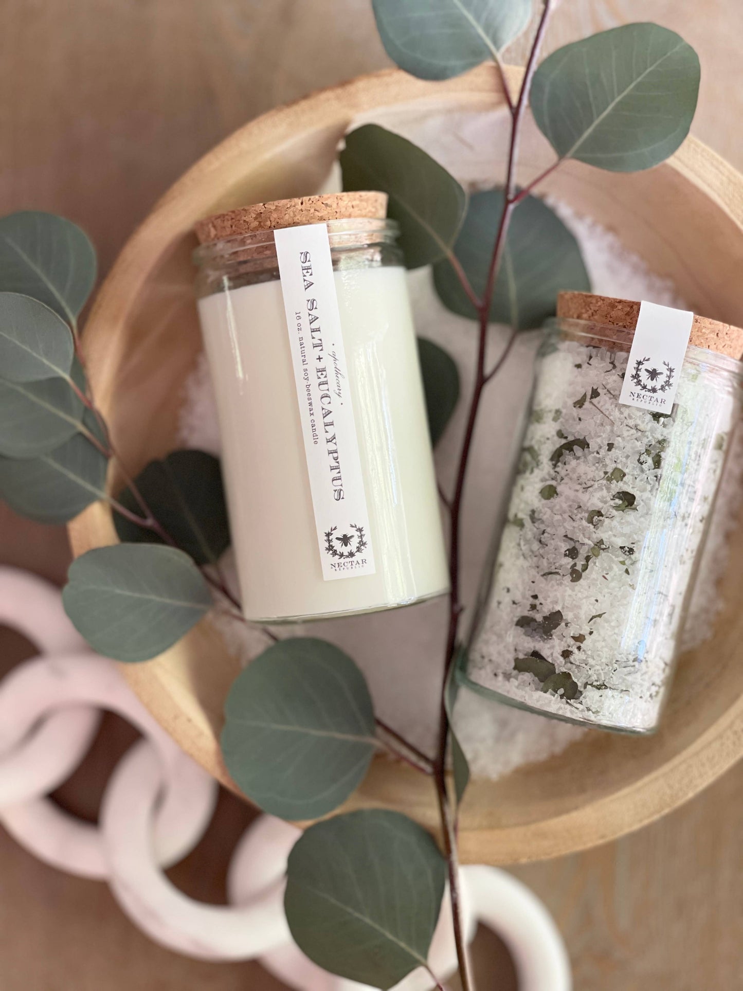 Sea Salt + Eucalyptus : Apothecary Candle ( Restoring )
