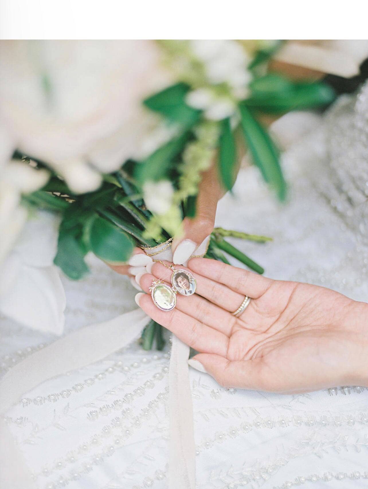 Lovella Locket