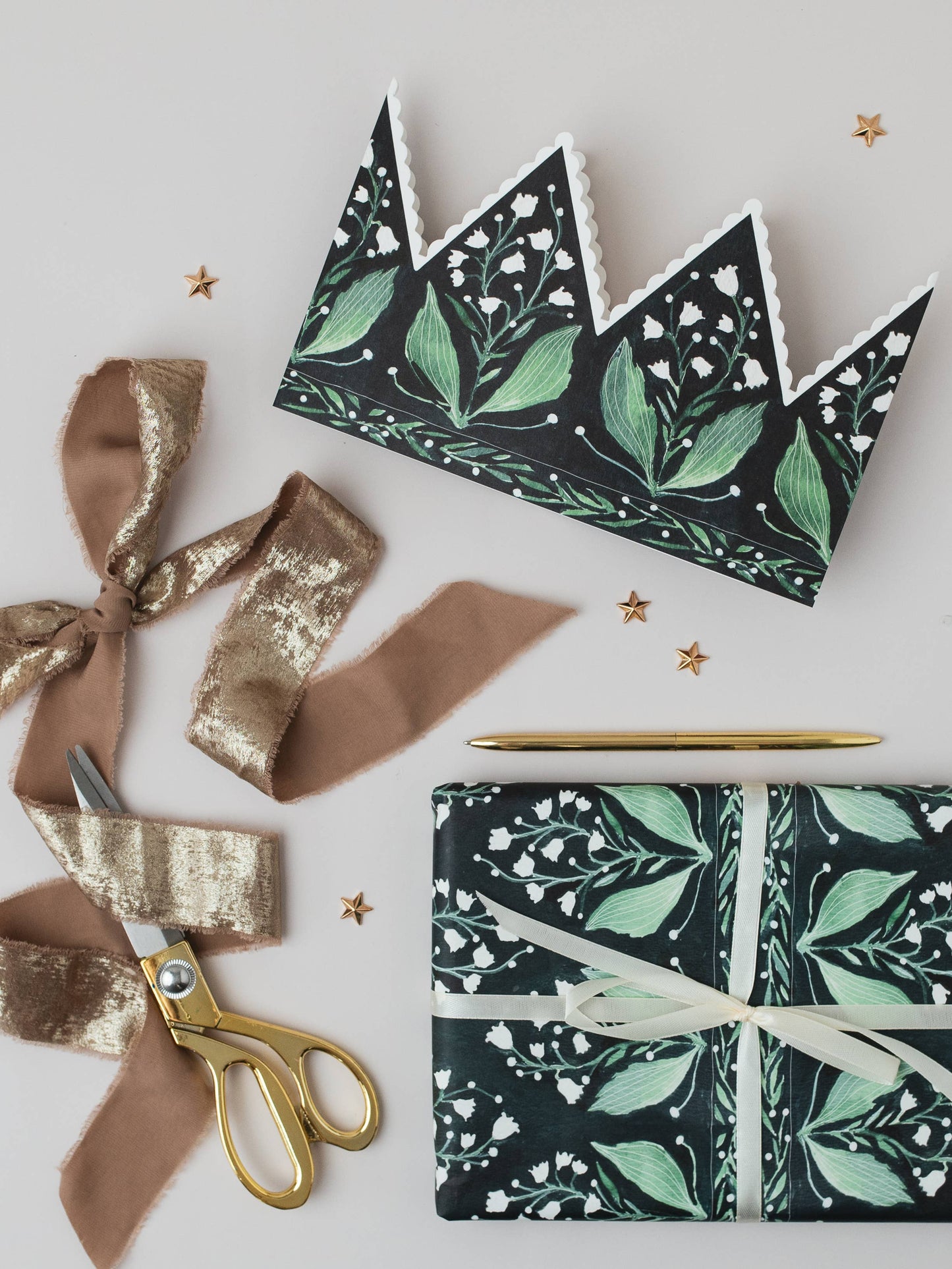 BOTANICAL PARTY HAT CROWN CARD LILY OF THE VALLEY