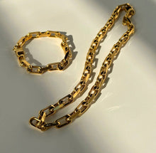 Load image into Gallery viewer, Viper Chain Bracelet
