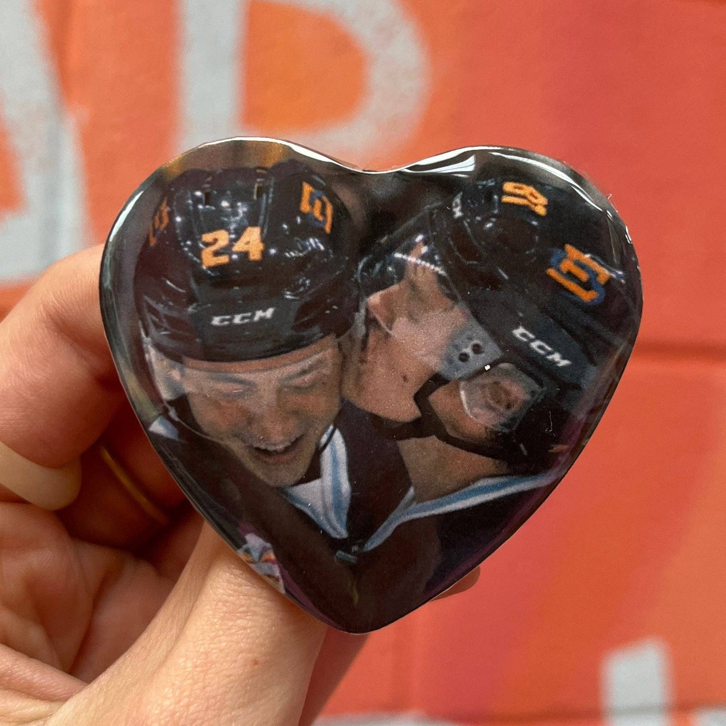 Kisses Heated Rivalry Pin
