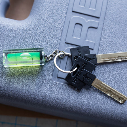 Level Keychain Blue/Green Assorted