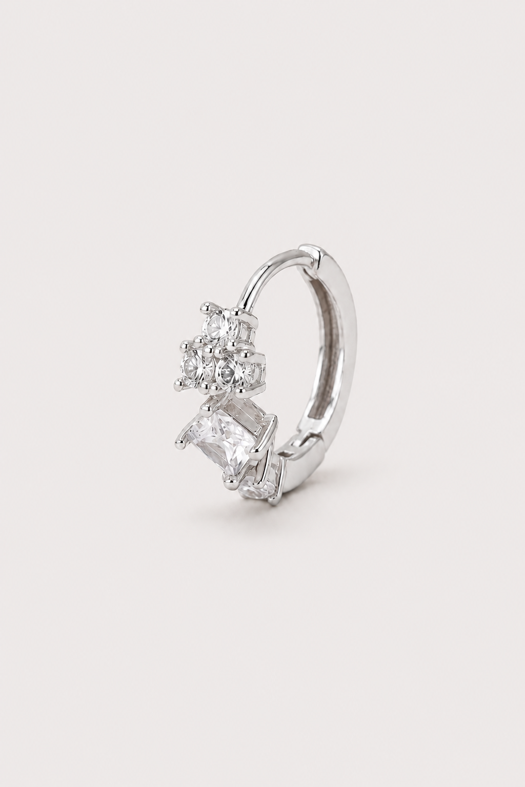 LUMI CZ CLUSTER EARRINGS- SILVER