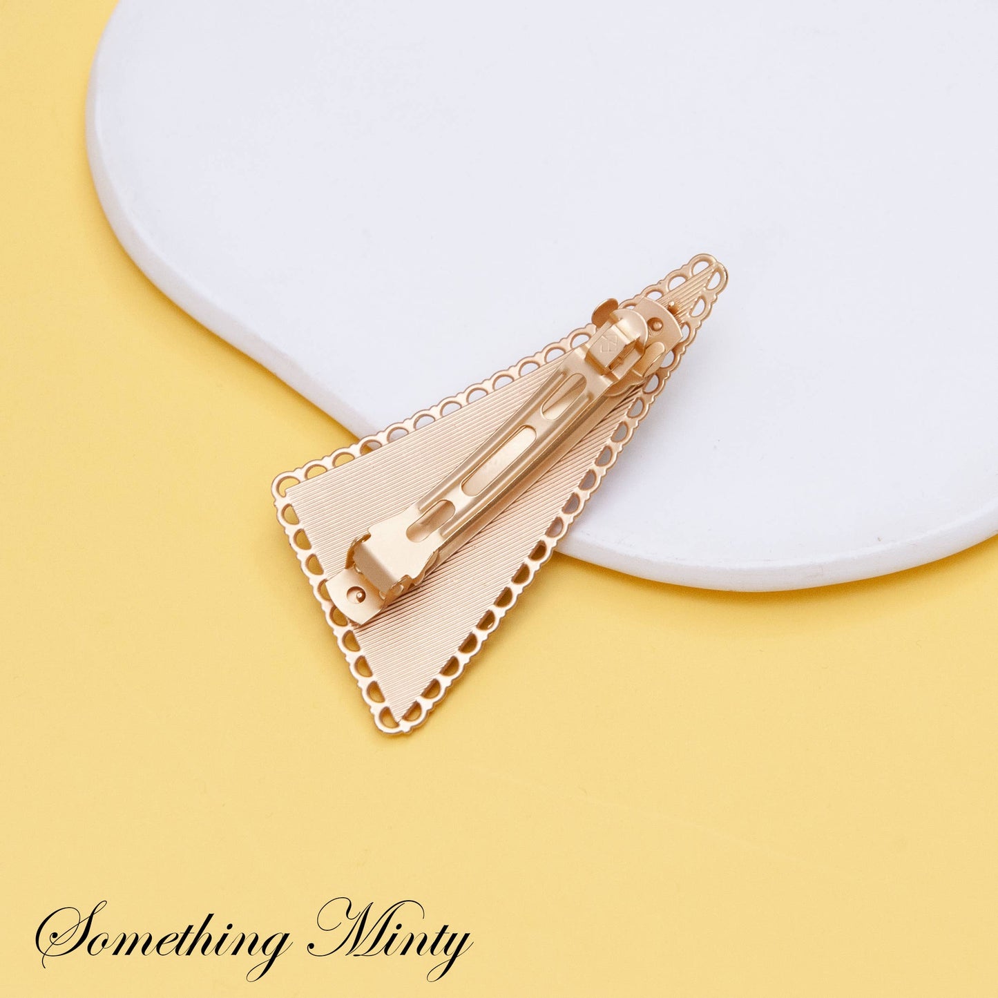 Real Pressed Daisy Flower Barrette
