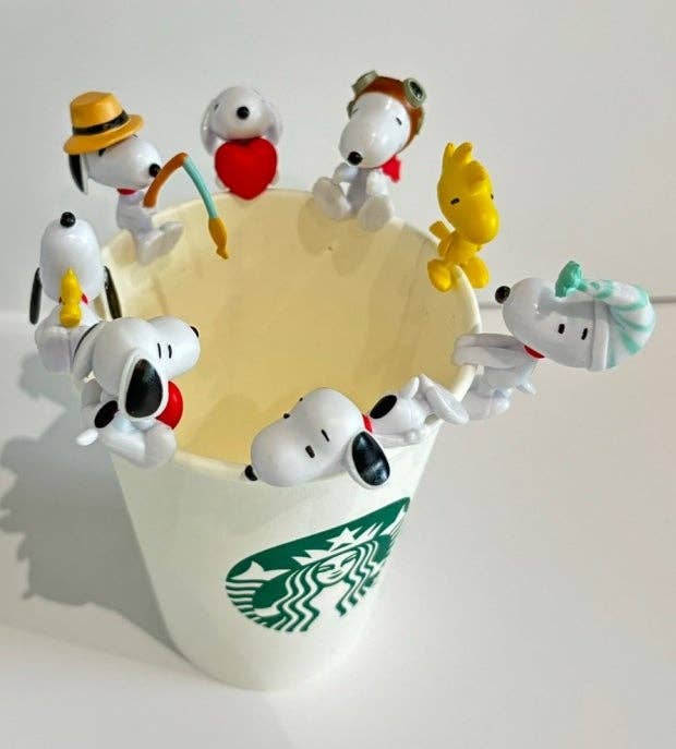 New! Peanuts Snoopy Cup Figure Blind Box Series
