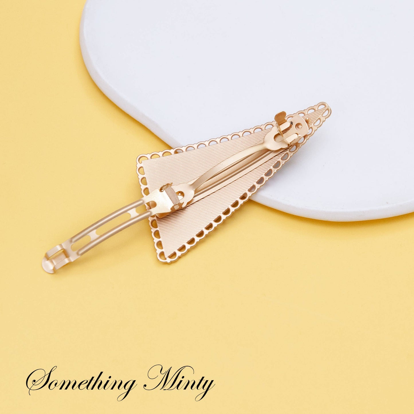 Real Pressed Daisy Flower Barrette