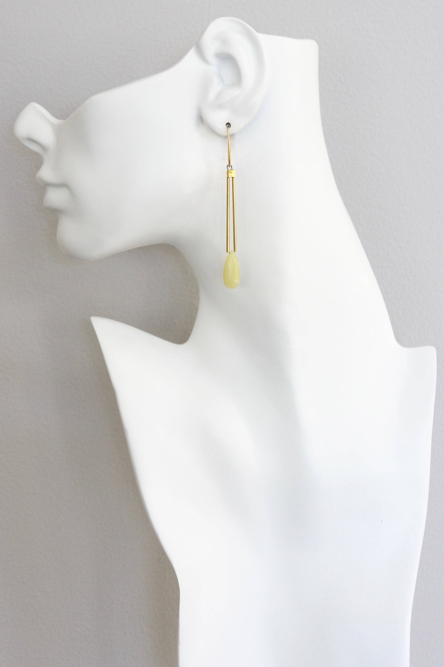 ISLE37 Yellow jade geometric earrings
