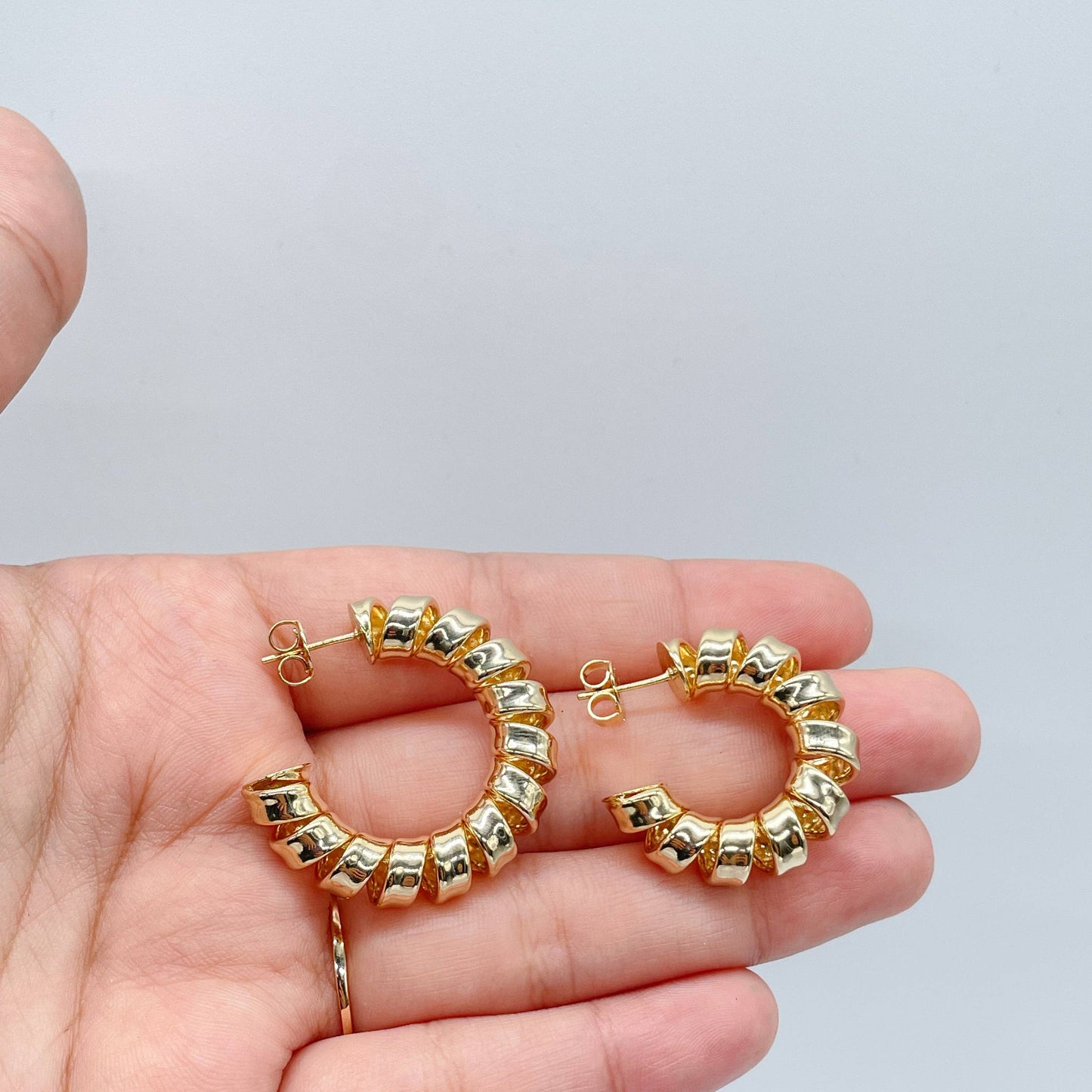 New - 18k Gold Filled smooth Curled Hoops