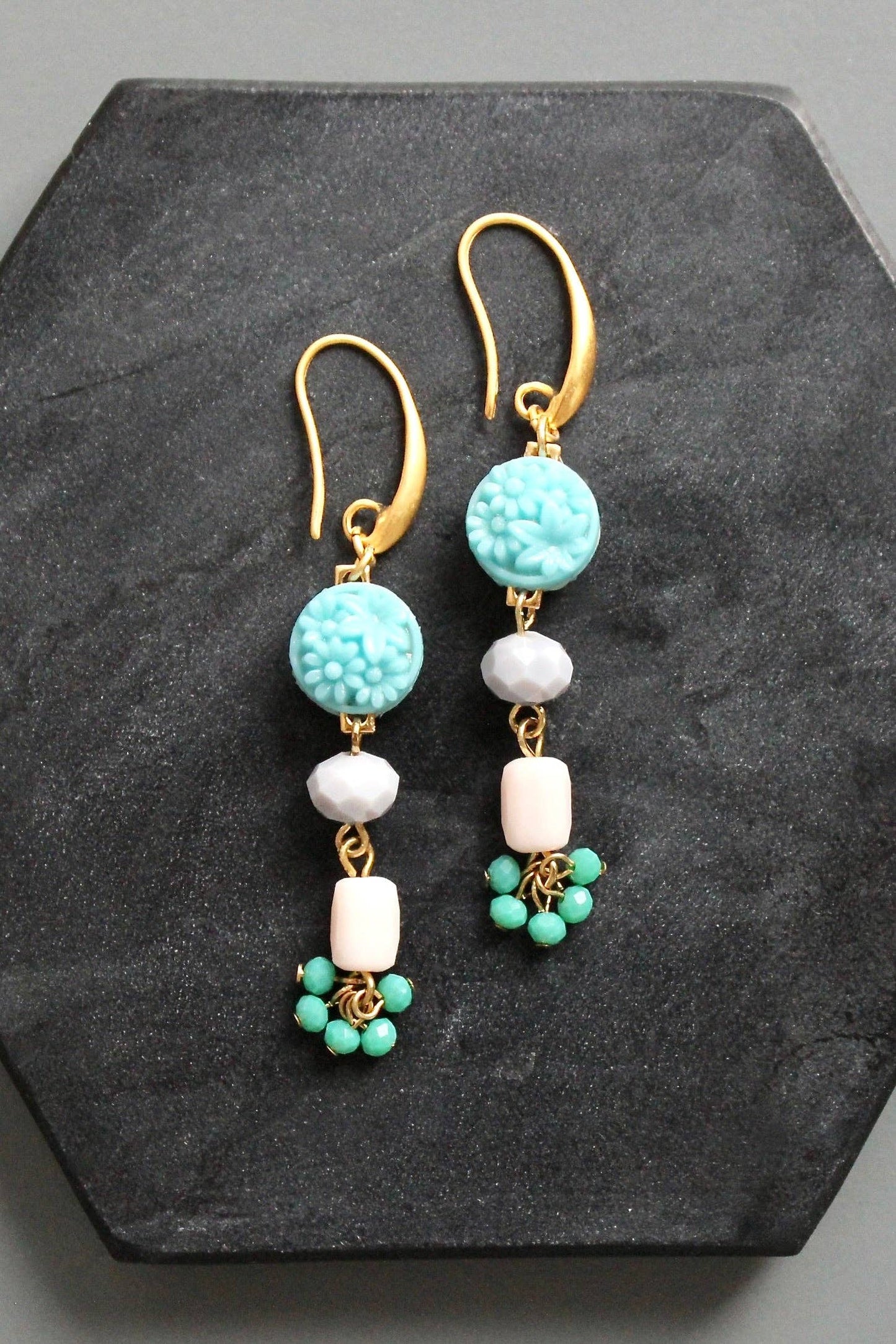 KYLE30 vintage turquoise glass earrings