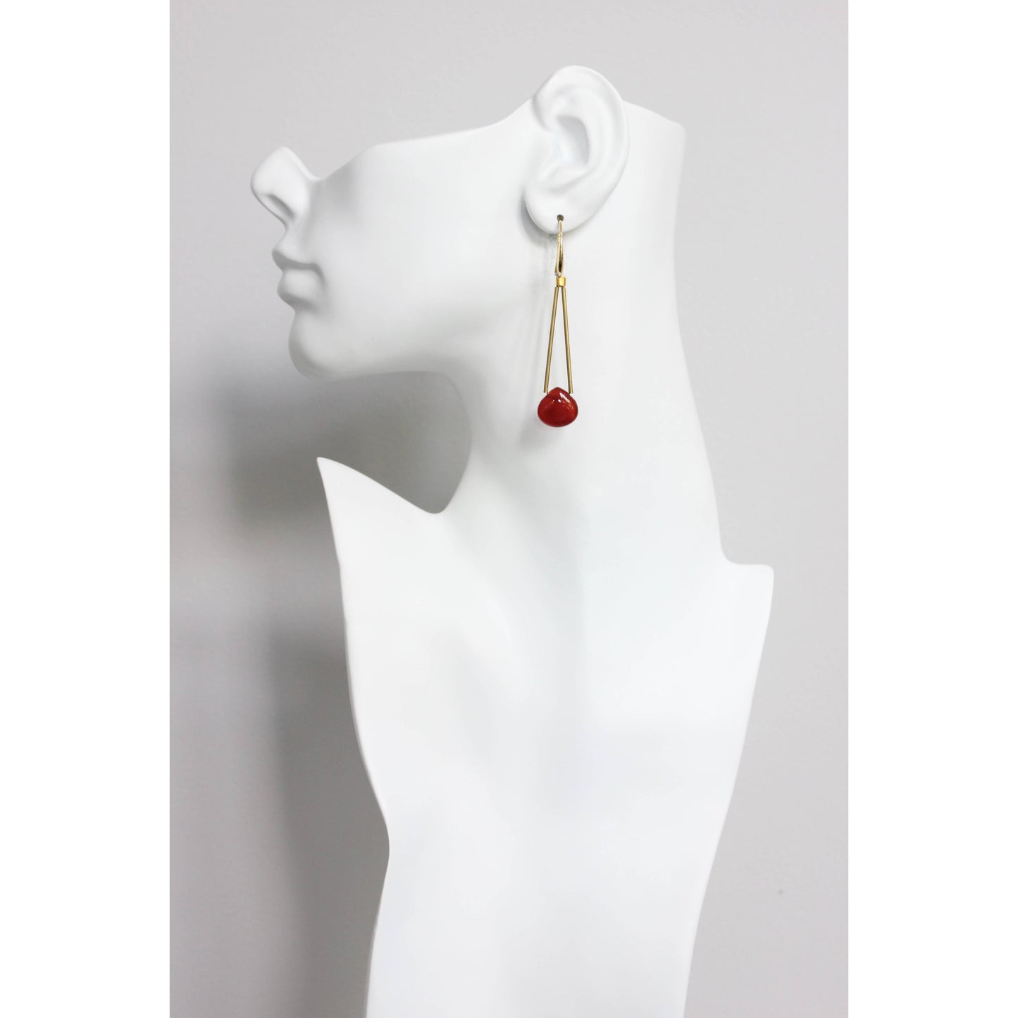 FERE67 Carnelian drop earrings
