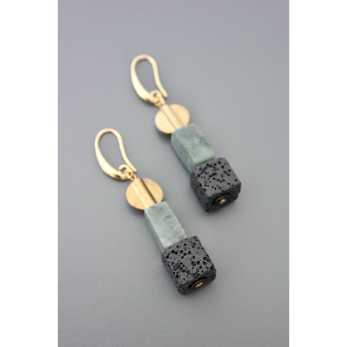 FERE46 Lava rock and serpentine earrings