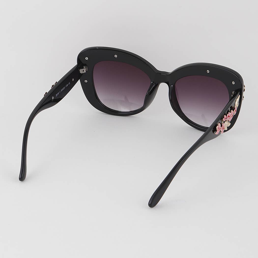 Lovely Flower Lined Cateye Sunglasses