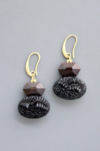 Load image into Gallery viewer, HYLE18 Vintage jet glass and brown earrings
