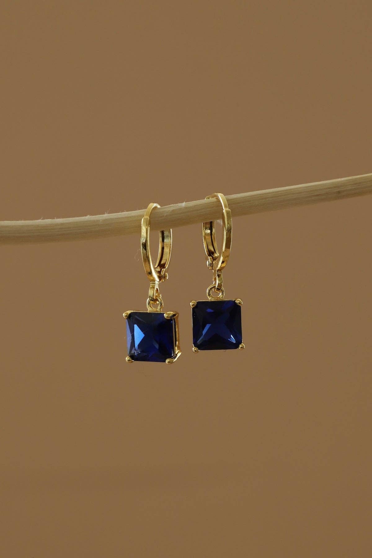 SQUARE BIRTHSTONE HUGGIES