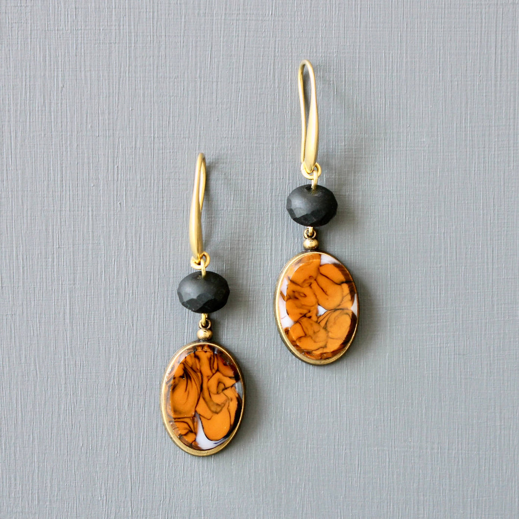 JLTE15 vintage orange glass earrings