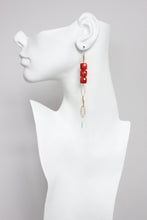 Load image into Gallery viewer, GNDE123E red fringe earrings
