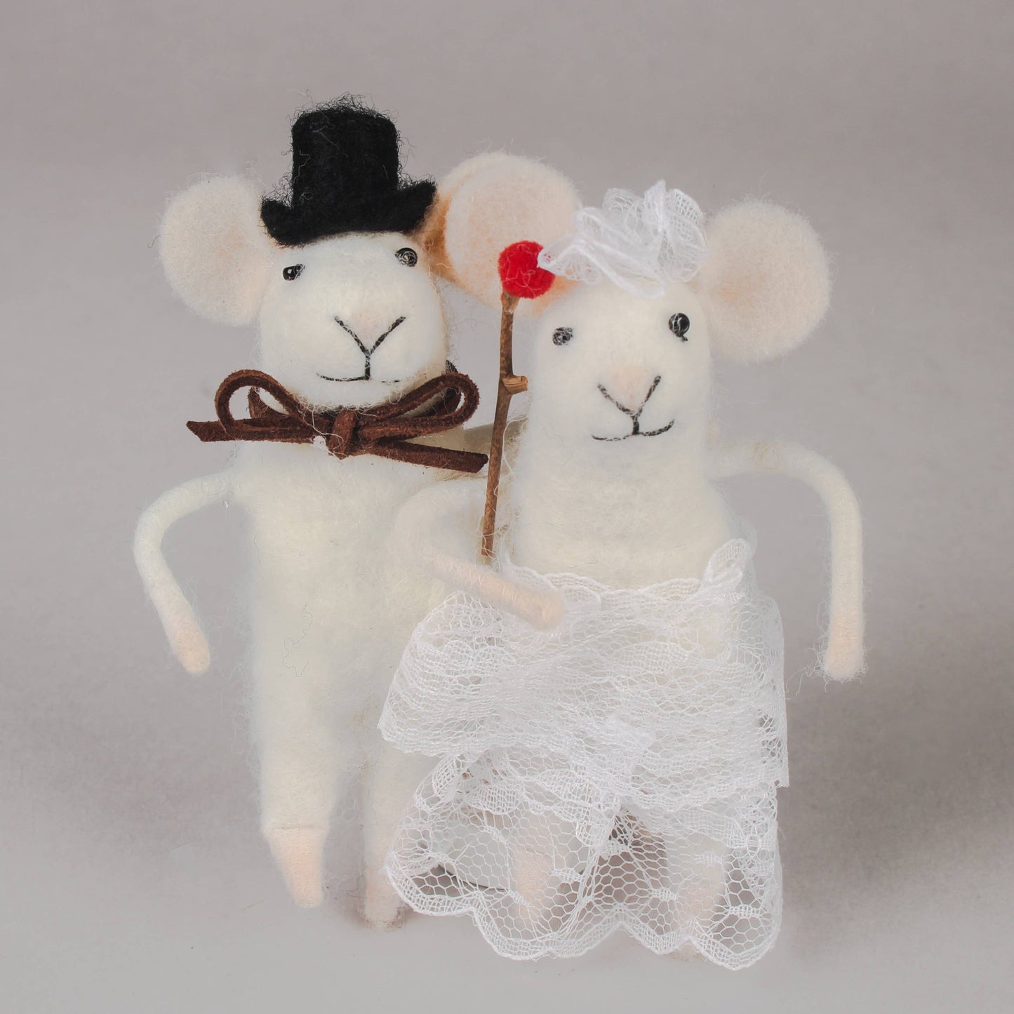 Felt Mouse Wedding Couple
