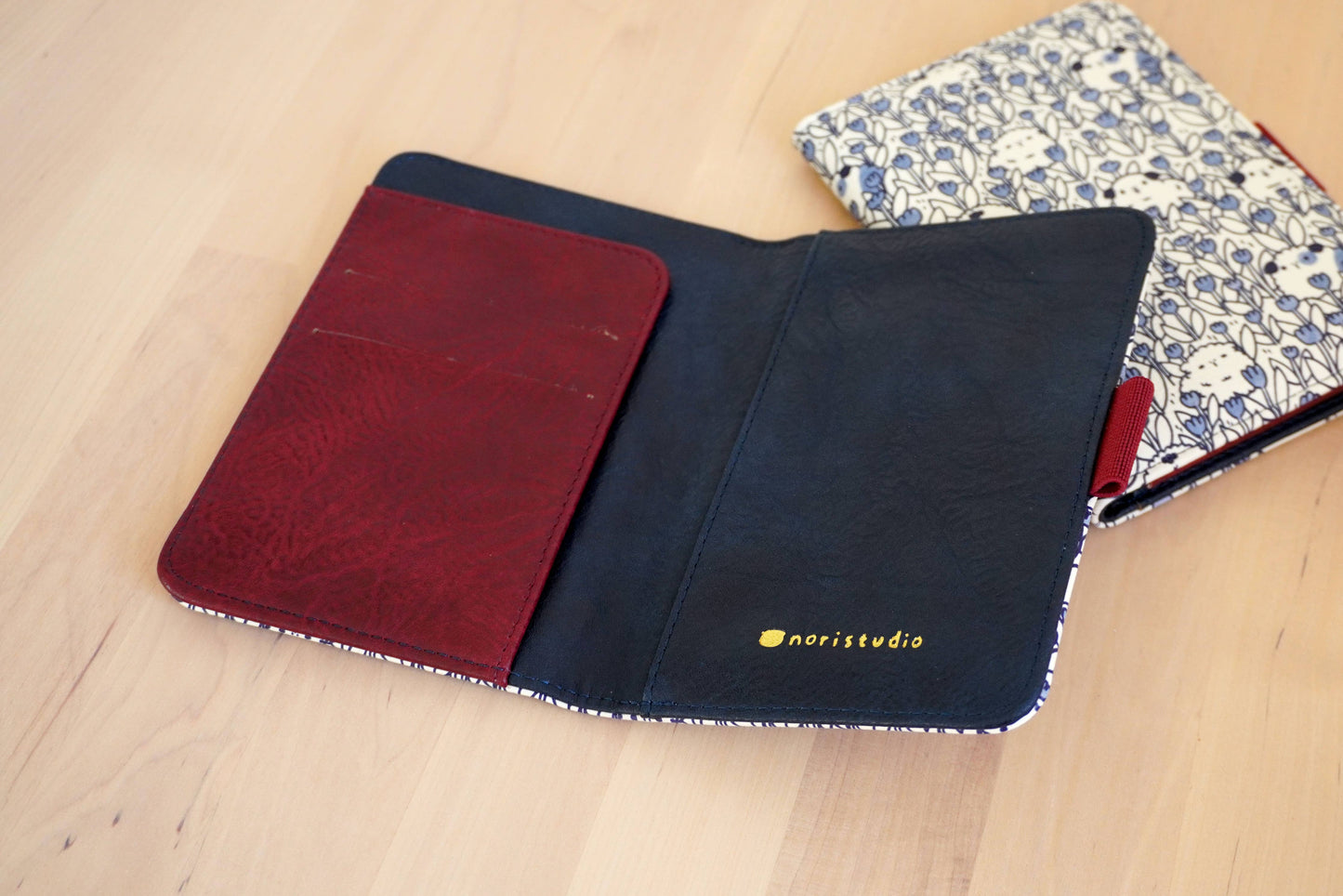 Noristudio Guinea Pigs RFID Blocking Passport Wallet