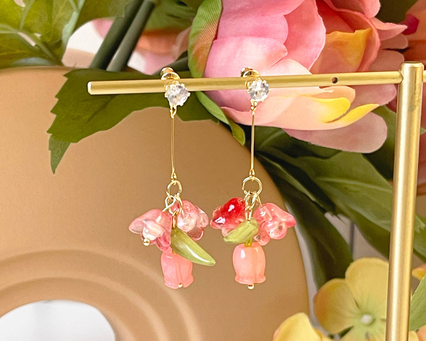 E137 lily flower earrings, floral earrings, flower earrings