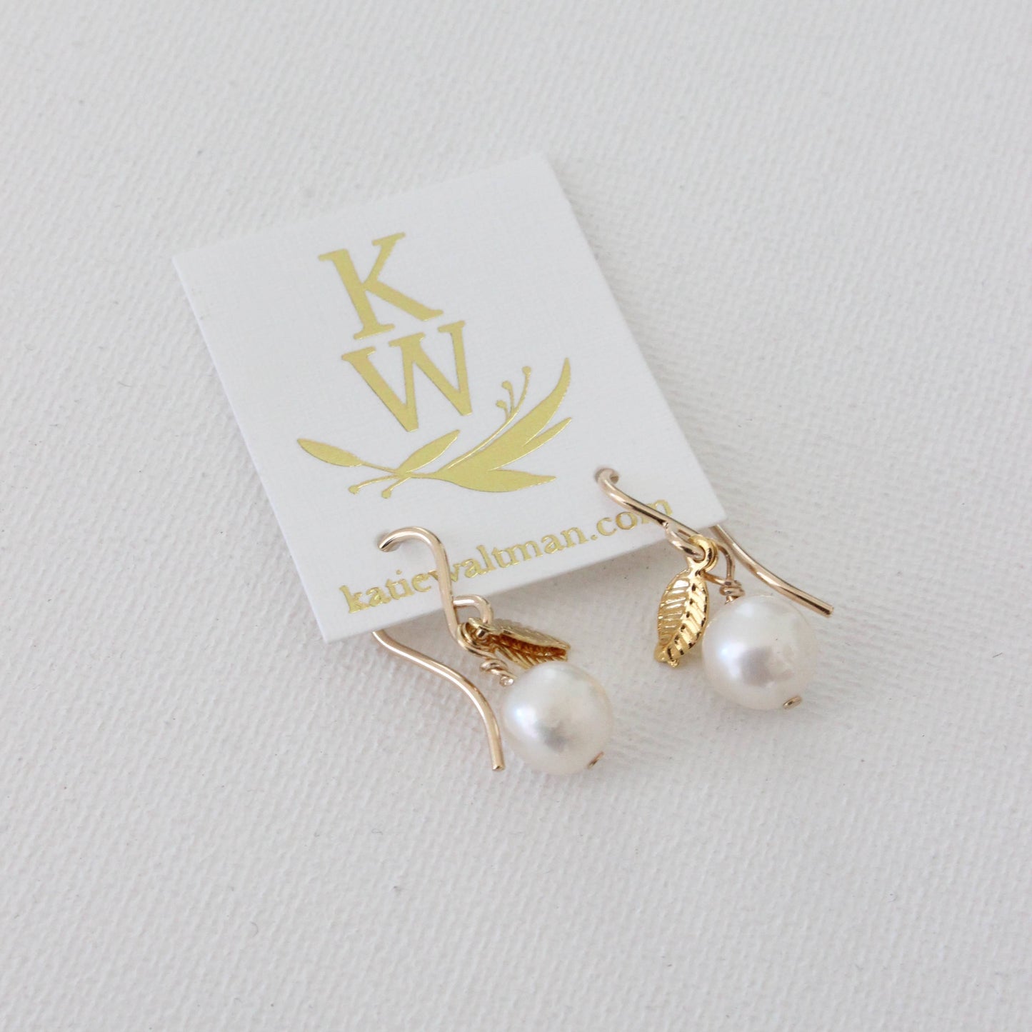 KAITLIN PEARL EARRINGS