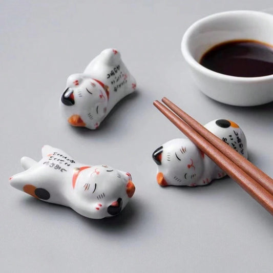 Cat chopstick holder
