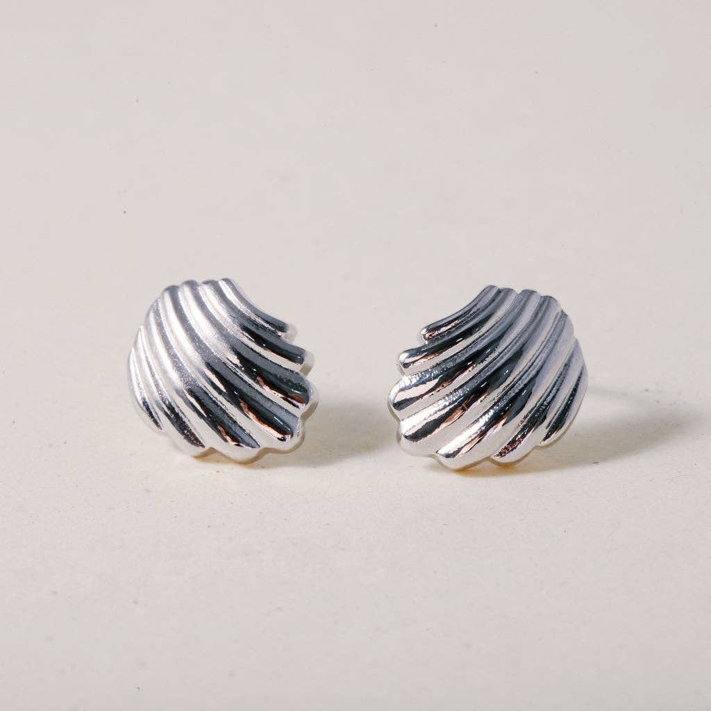 Shell Whisperor, earrings