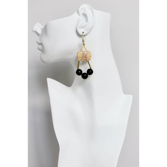 FERE71 Bone and black agate earrings
