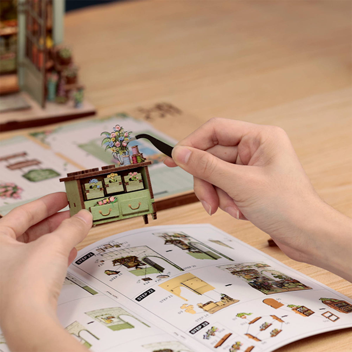 DIY Book Nook Kit: Champs-Élysées Florist